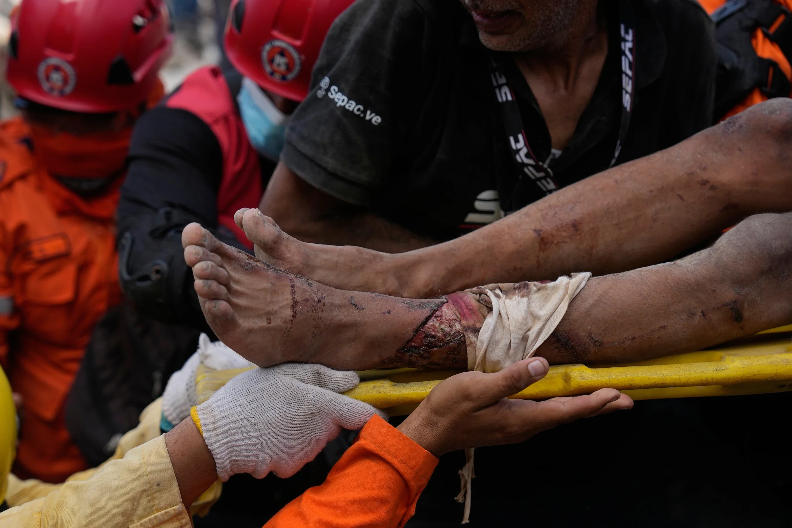 Earthquake aftermath in Venezuela — June 26 · Fernando Vergara / AP