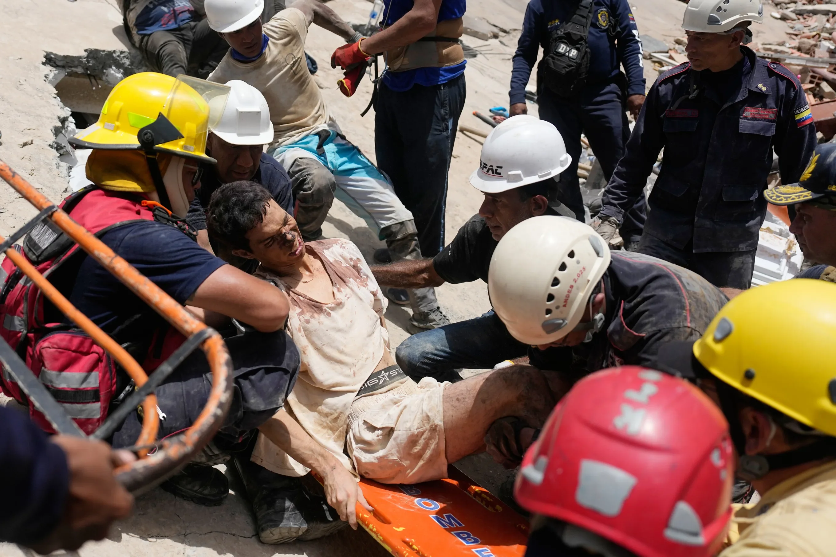 Earthquake aftermath in Venezuela — June 26 · Fernando Vergara / AP