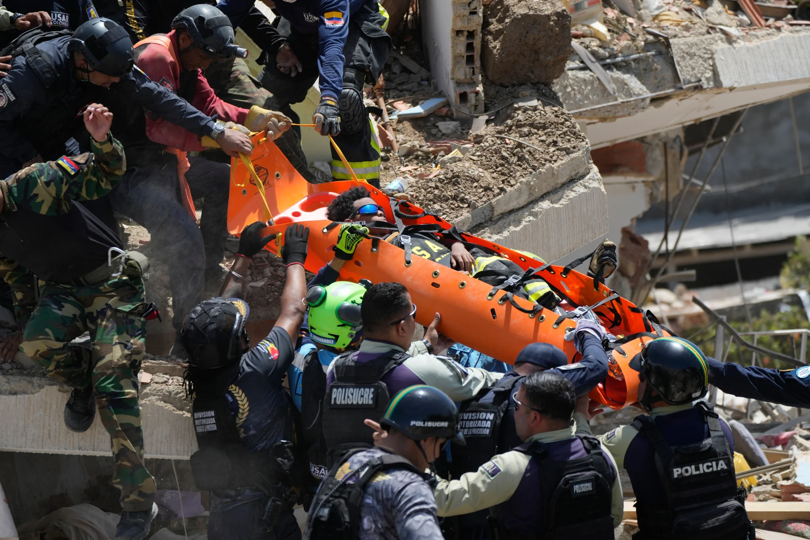 Earthquake aftermath in Venezuela — June 27 · Fernando Vergara / AP