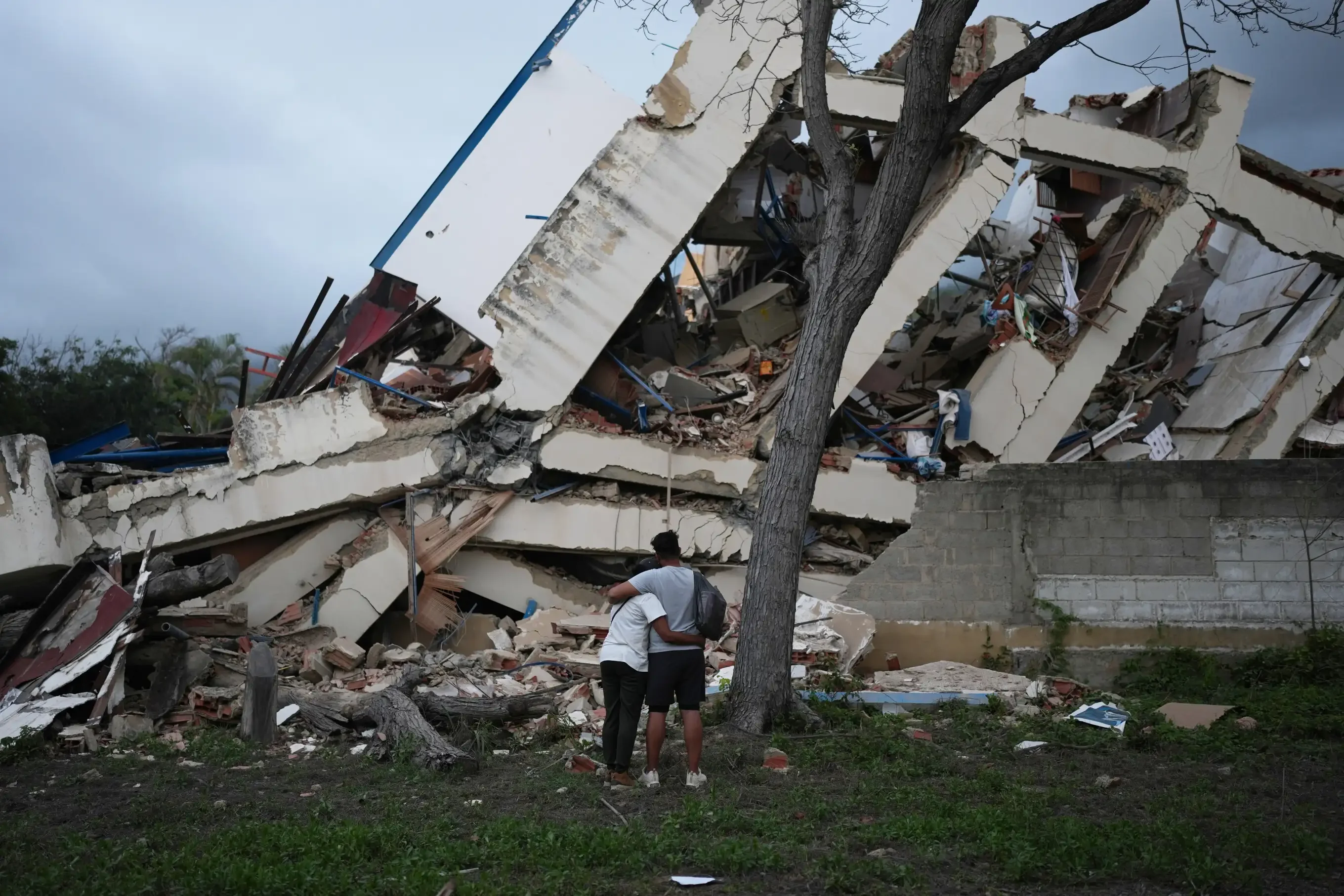 Earthquake aftermath in Venezuela — June 27 · Matias Delacroix / AP